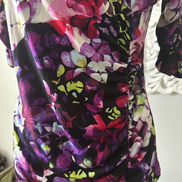 Women’s floral blouse - small - Picture 2 of 4